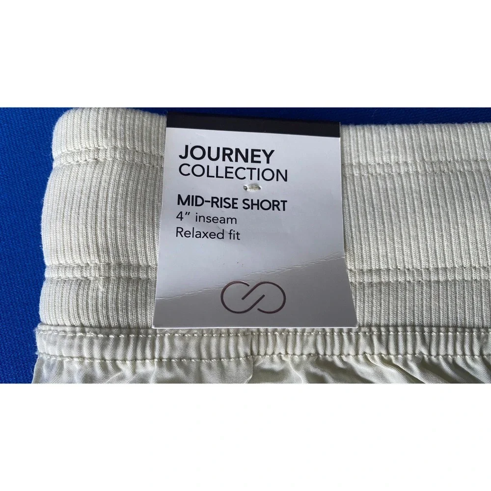 CALIA Journey Collection Mid-Rise Shorts Womens Small Cream White 4in Inseam NWT